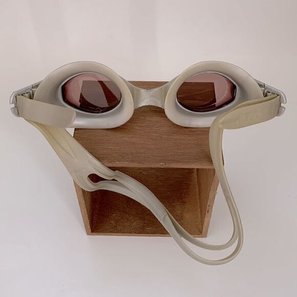 🏊🏻♀️Japan VIEW swimming goggles - Picture 2 of 6